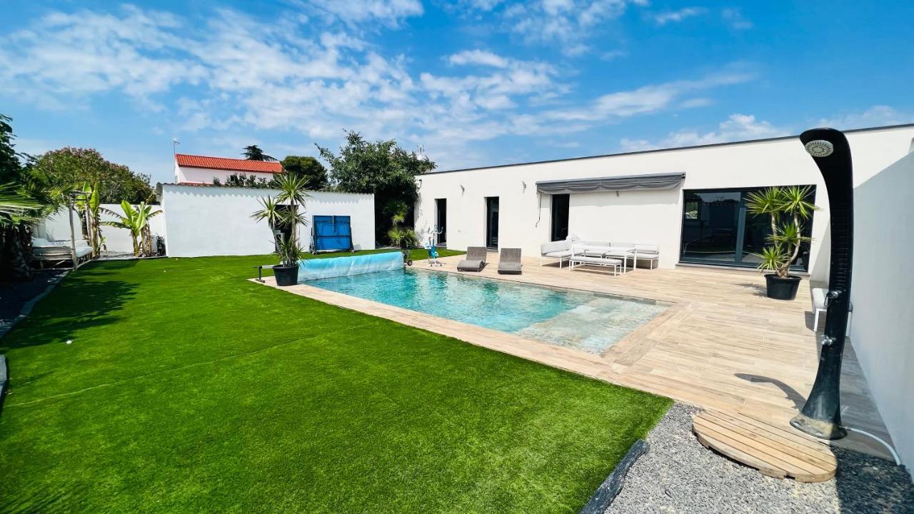 Villa Pescalune ลูเนล ภายนอก รูปภาพ
