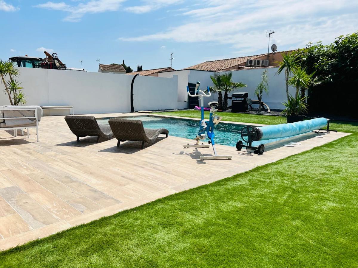 Villa Pescalune ลูเนล ภายนอก รูปภาพ